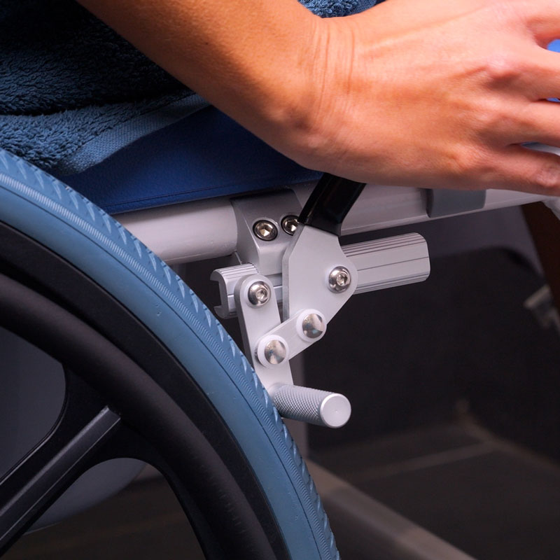 Chaise de douche et WC Aston grandes roues – Image 6