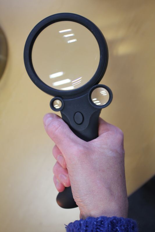 loupe-eclairante-3-en-1