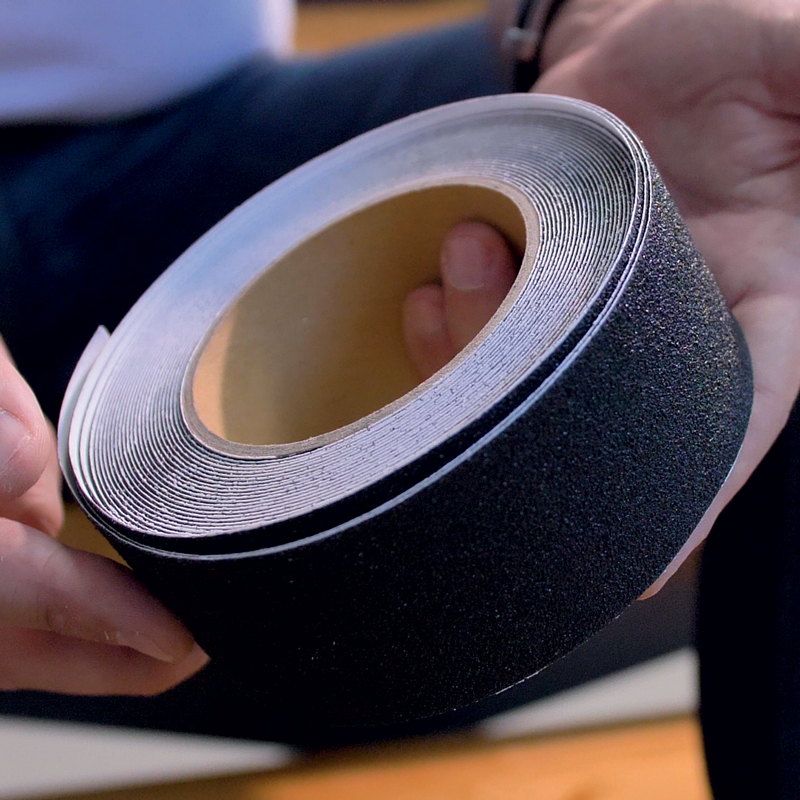 Rouleau d'antidérapant adhésif – Image 3