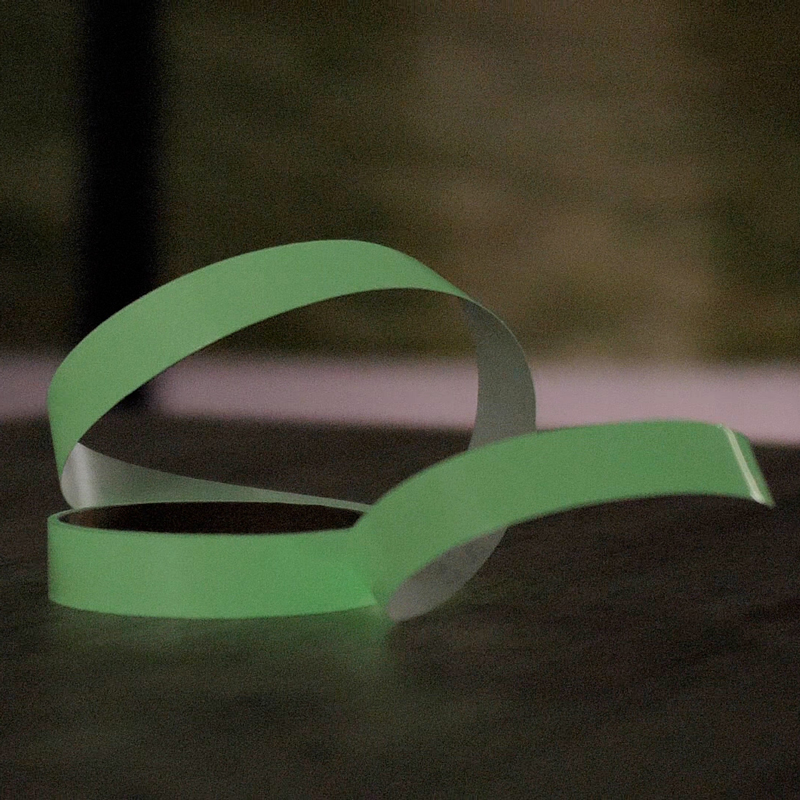 Rouleau adhésif luminescent – Image 3