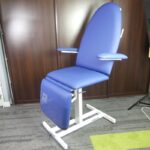 Fauteuil fixe en métal blanc spécial T19 - Seconde vie